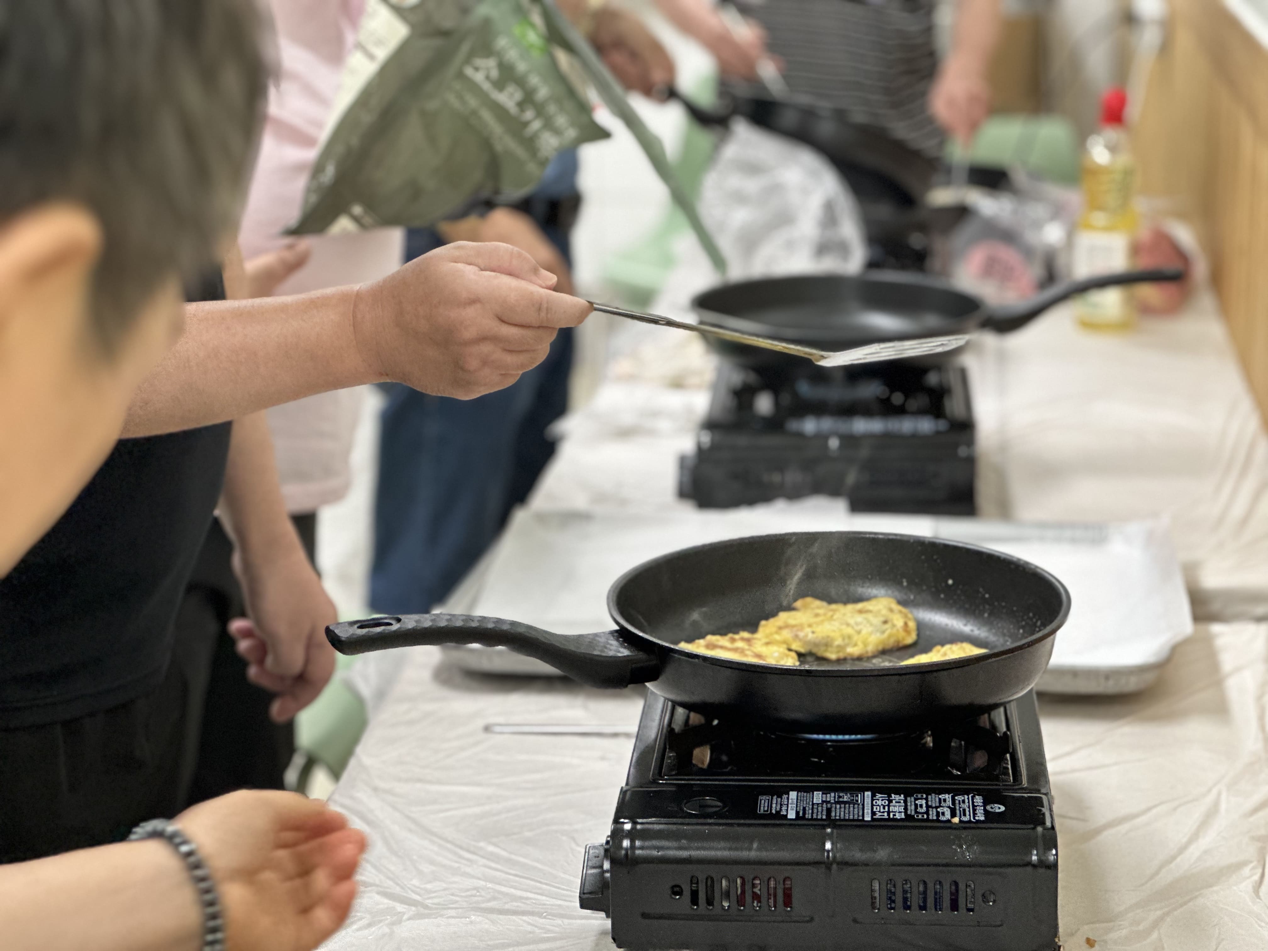 중장년 사회적 관계망 소모임 사진